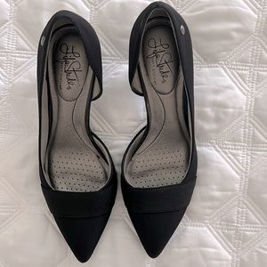 Life Stride pumps   2.5 inch heel